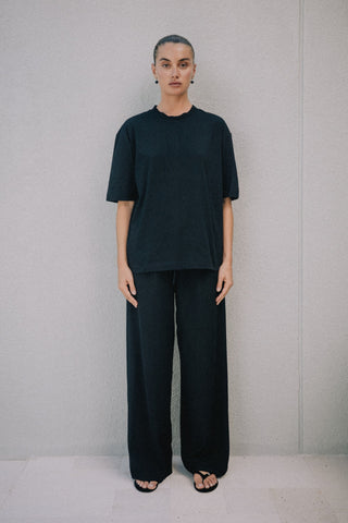 Ella Boyfriend Tee - Black